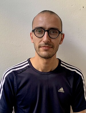 Freiwilliger Helfer Mohamad Portrait Foto Freiwilliger Helfer füreinand' Mohamad Kalla